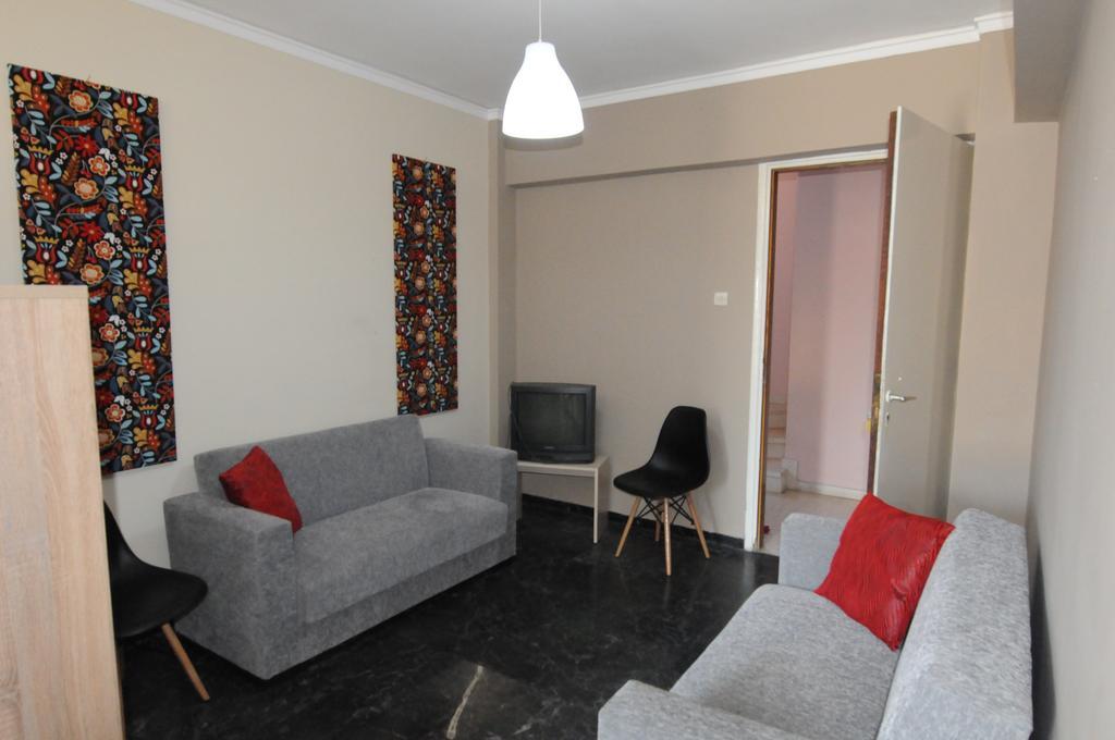 Kinetta Apartments Agioi Apostoloi  Bagian luar foto