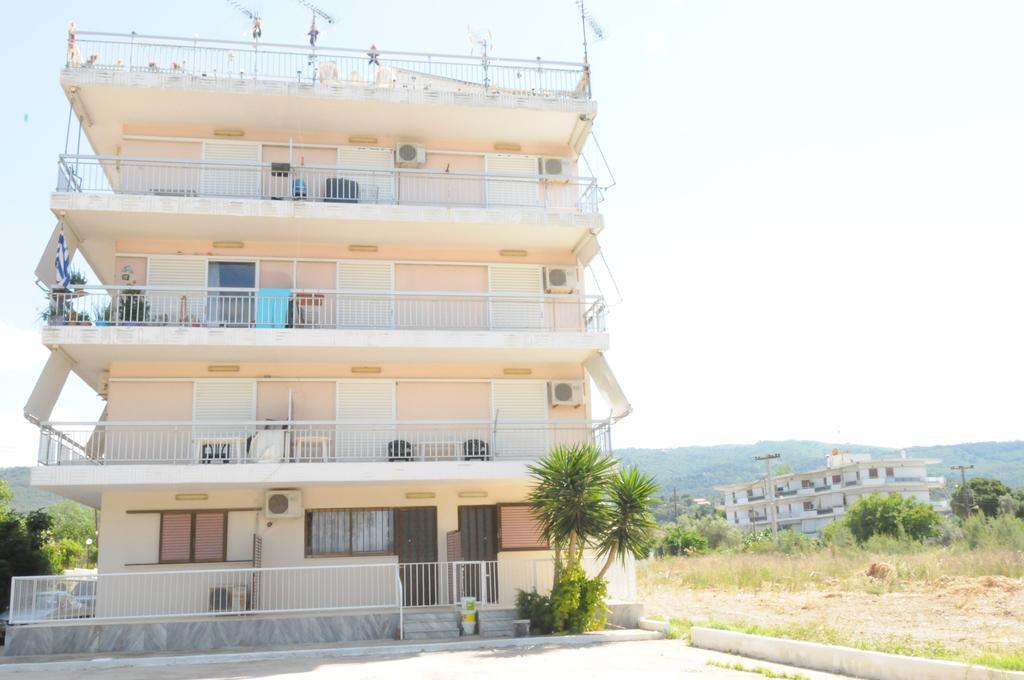 Kinetta Apartments Agioi Apostoloi  Bagian luar foto