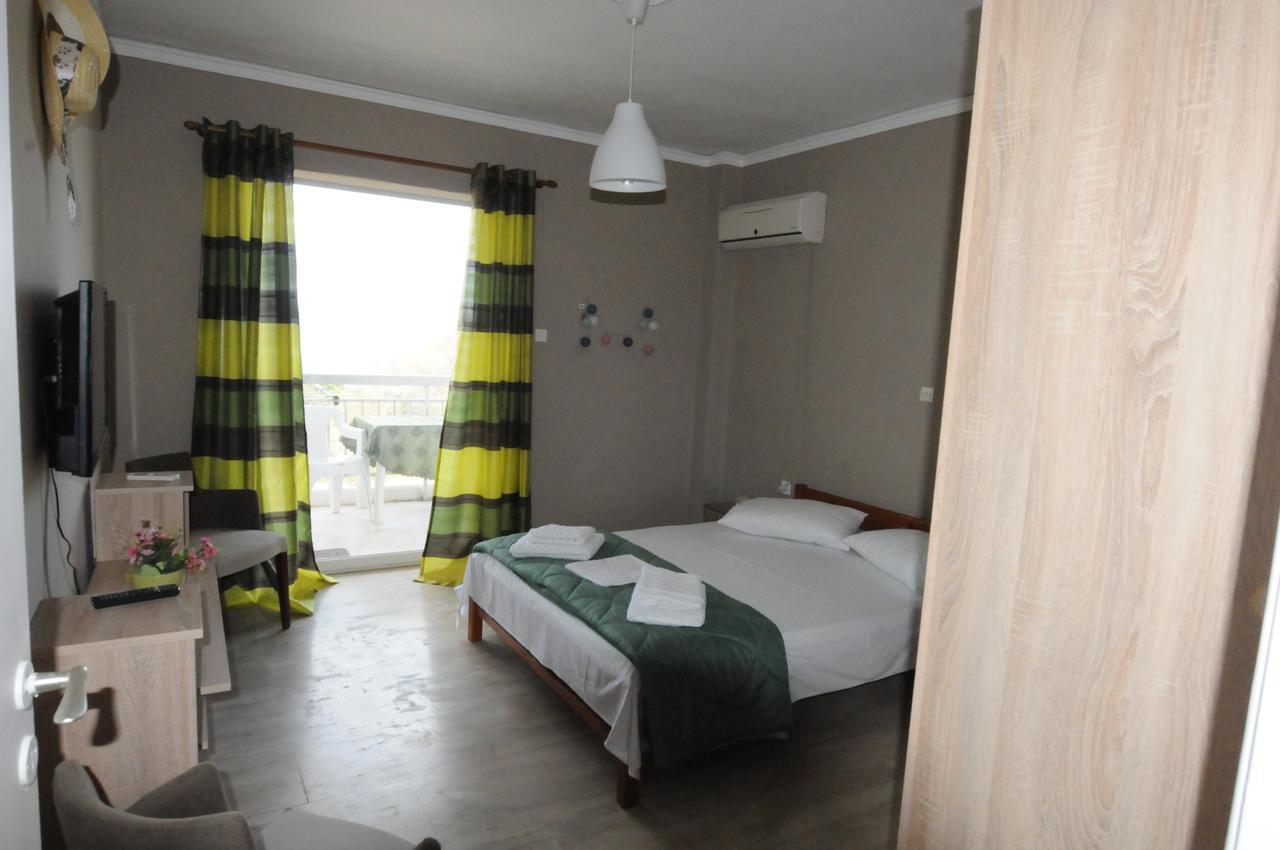 Kinetta Apartments Agioi Apostoloi  Bagian luar foto