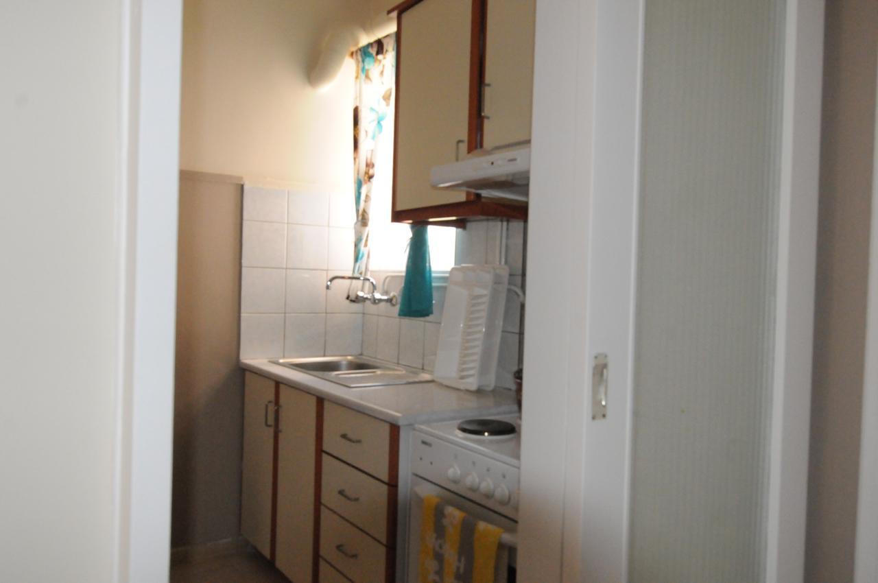 Kinetta Apartments Agioi Apostoloi  Bagian luar foto