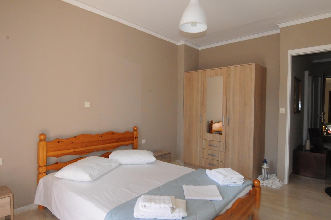 Kinetta Apartments Agioi Apostoloi  Bagian luar foto